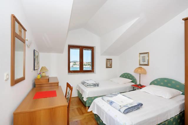 Apartment Sara Pirovac Extérieur photo